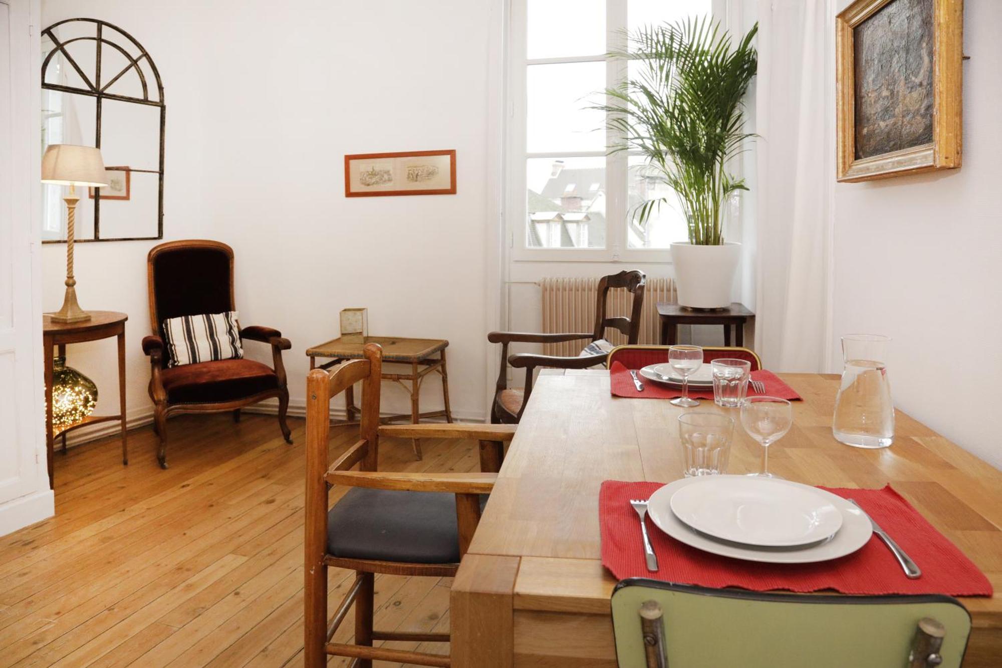 Appartements 4 Vents By La Boite En Plus ซ็องลิส ภายนอก รูปภาพ